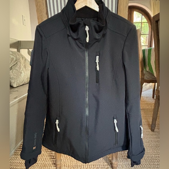 Sweaty Betty Black Ski Jacket with Faux Fur Hood - Picture 6 of 15